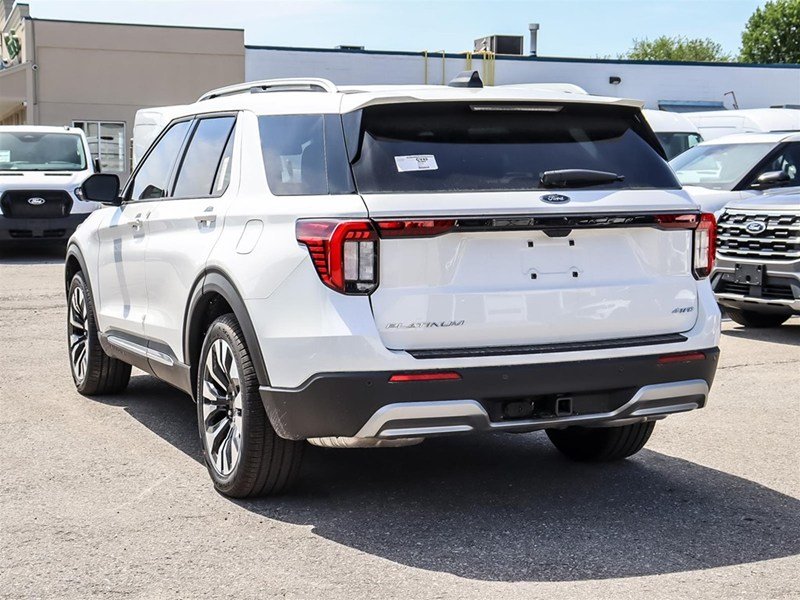 2026 Ford Explorer Platinum 4WD