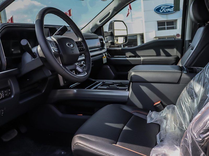 2026 Ford Super Duty F-250 SRW LARIAT 4WD Crew Cab 6.75' Box