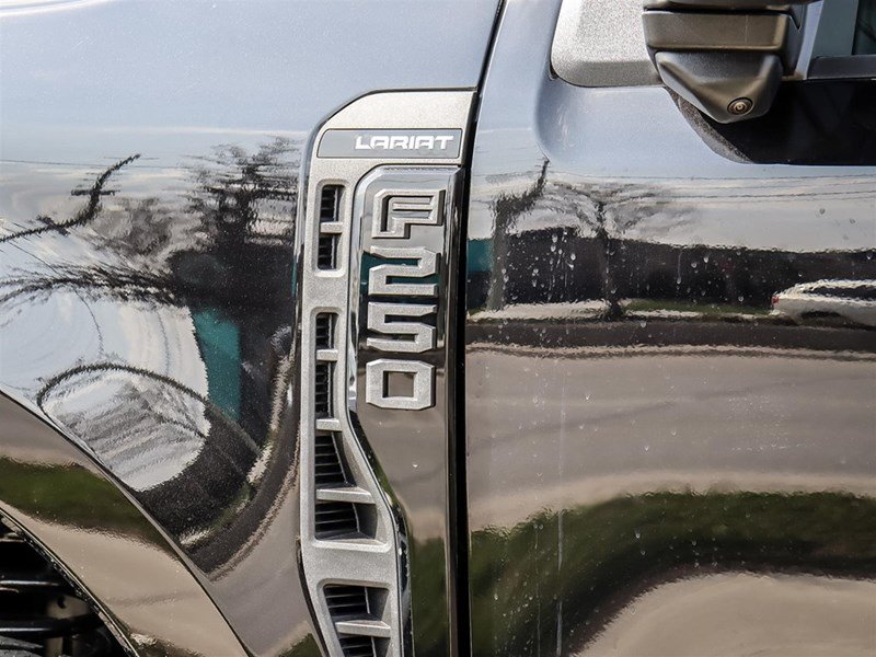 2026 Ford Super Duty F-250 SRW LARIAT 4WD Crew Cab 6.75' Box
