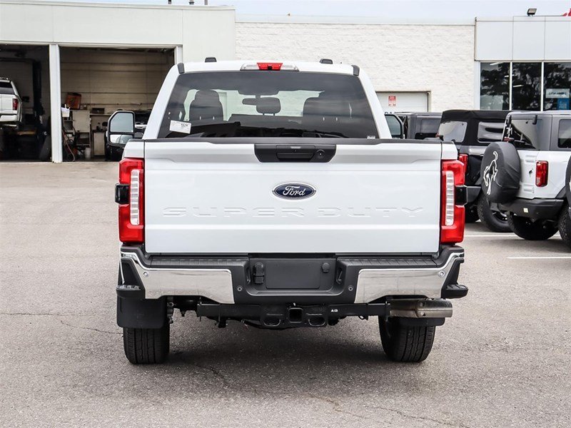 2026 Ford Super Duty F-250 SRW XLT 4WD SuperCab 8' Box