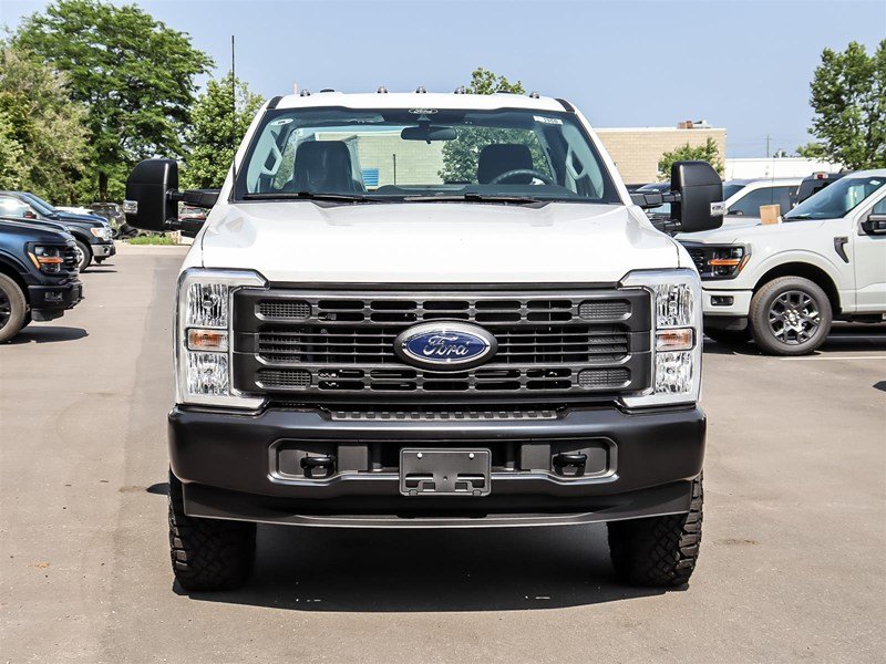 2026 Ford Super Duty F-250 SRW XL 4WD Reg Cab 8' Box