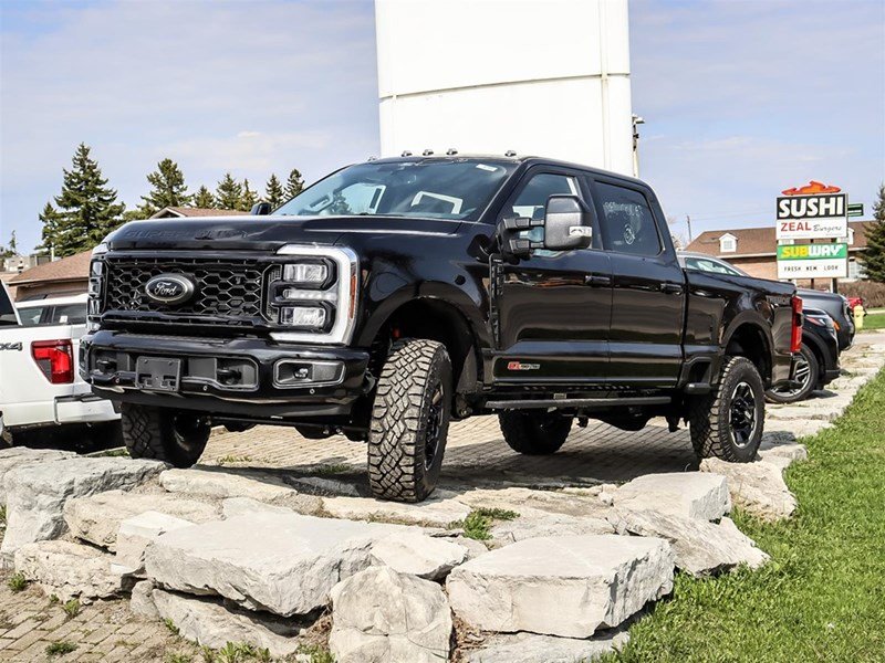 2026 Ford Super Duty F-250 SRW LARIAT 4WD Crew Cab 6.75' Box