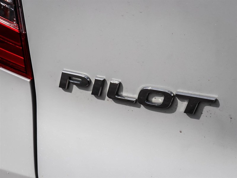 2022 Honda Pilot Touring 7-Passenger AWD