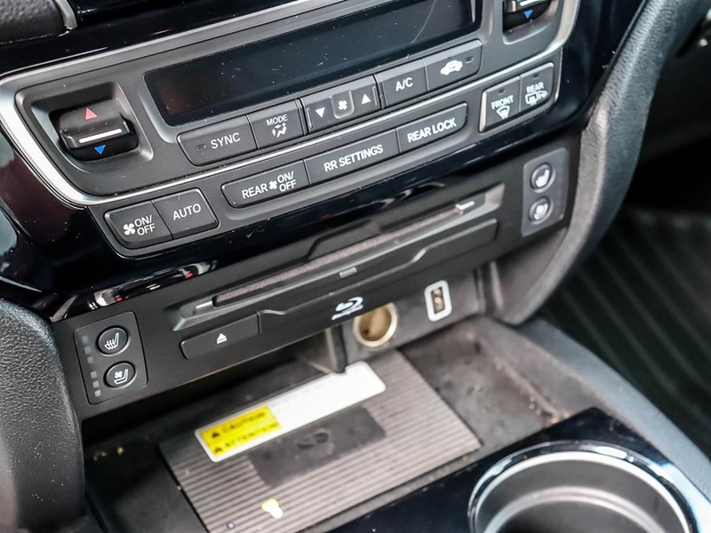 2022 Honda Pilot Touring 7-Passenger AWD