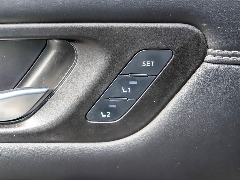 2022 Nissan Pathfinder Platinum 4WD