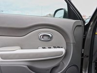 2016 Kia Soul EV 2016 Kia Soul EV — New Battery, No Accidents, All-