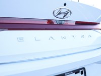2022 Hyundai Elantra Preferred IVT