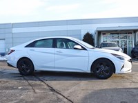 2022 Hyundai Elantra Preferred IVT