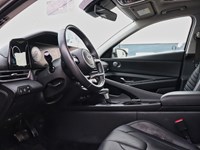 2023 Hyundai Elantra HEV Luxury | Heated & Cooled Seats | Great Fuel Saving