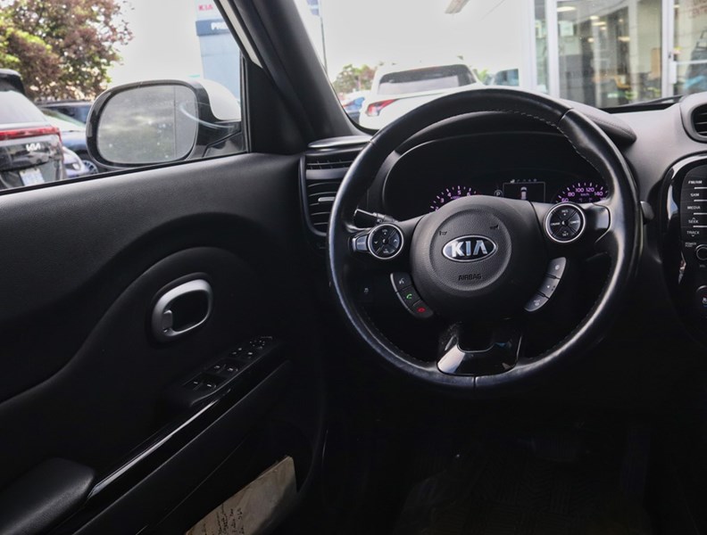 2015 Kia Soul SX LUCURY/NAVI/PANO/TONS OF SERVICE
