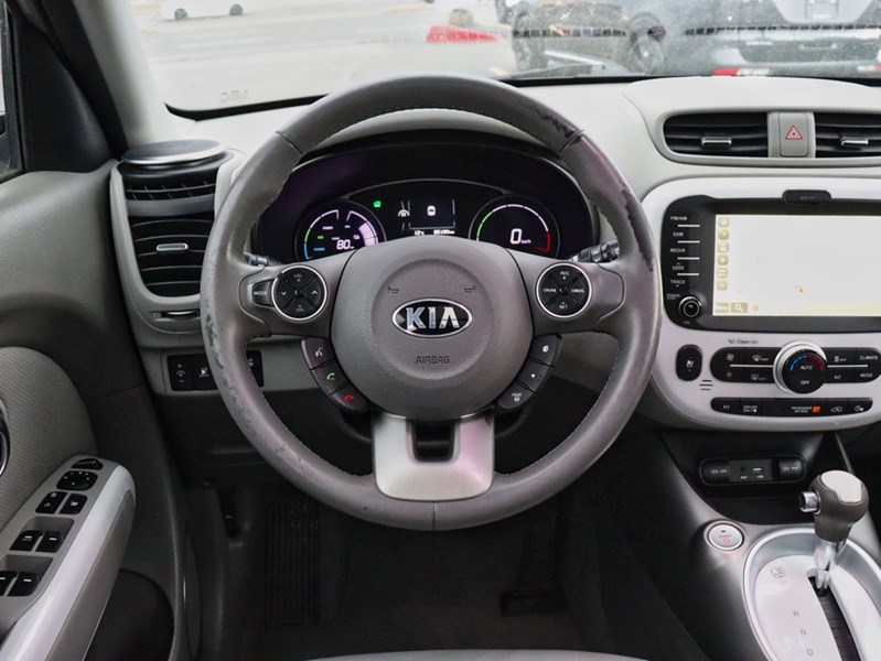2016 Kia Soul EV 2016 Kia Soul EV — New Battery, No Accidents, All-