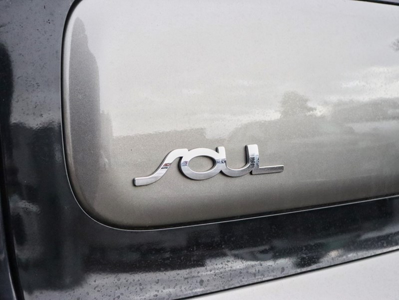 2016 Kia Soul EV 2016 Kia Soul EV — New Battery, No Accidents, All-