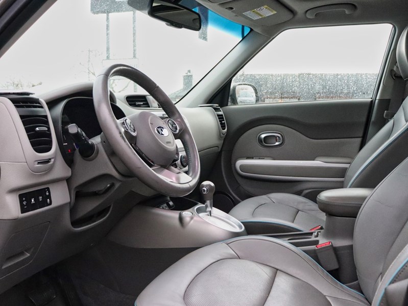 2016 Kia Soul EV 2016 Kia Soul EV — New Battery, No Accidents, All-