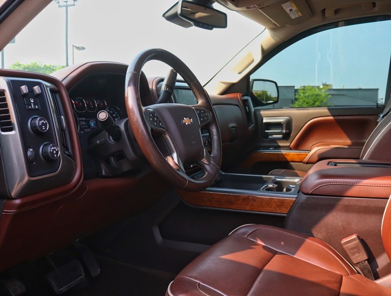 2017 Chevrolet Silverado 1500 HIGH COUNTRY 5.3L-PENDING SOLD