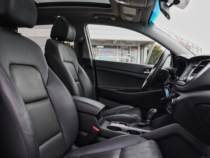 2017 Hyundai Tucson CLEAN CARFAX | ONE OWNER | LEATHER + PANO ROOF