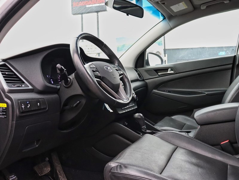 2017 Hyundai Tucson CLEAN CARFAX | ONE OWNER | LEATHER + PANO ROOF