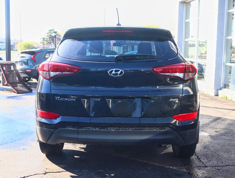 2017 Hyundai Tucson AWD 4dr 2.0L