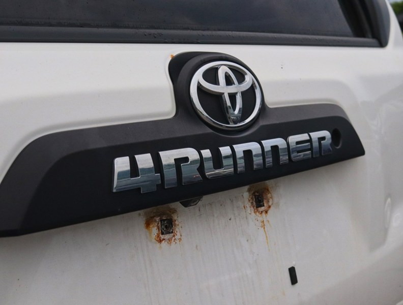 2017 Toyota 4Runner Toyota 4Runner TRD Off-Road PREM| 25 SERV @ TOYOTA