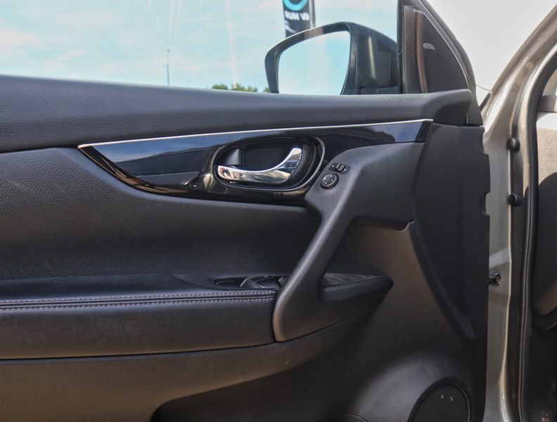 2018 Nissan Qashqai QASHQAI SL/LEATHER/ROOF/1 OWNER/NO ACCIDENTS