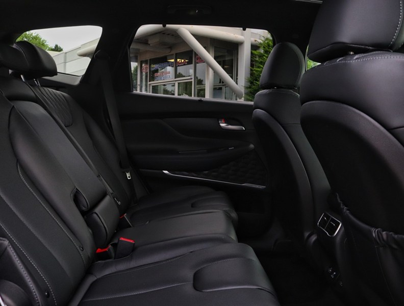 2022 Hyundai Santa Fe Ultimate Calligraphy AWD