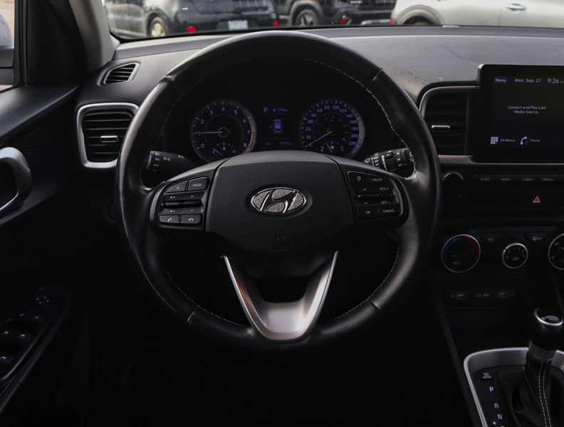 2022 Hyundai Venue Trend IVT
