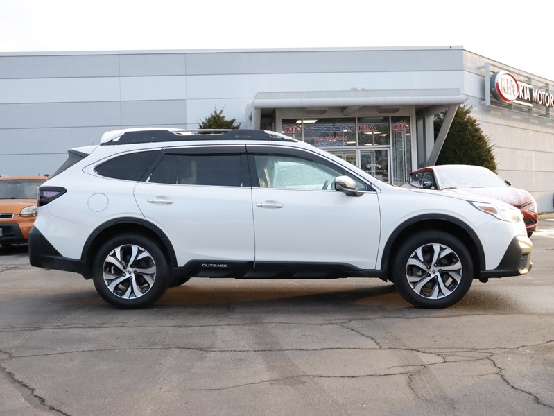 2022 Subaru Outback Premier XT CVT