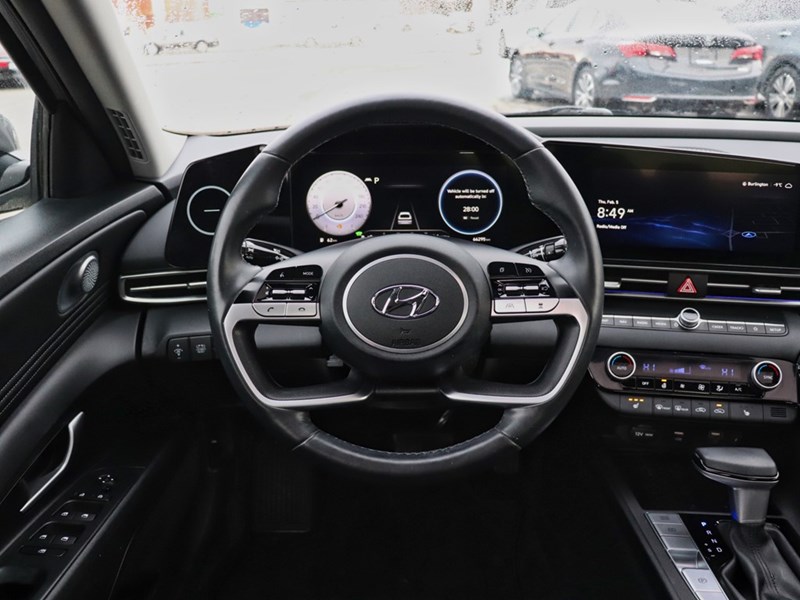 2023 Hyundai Elantra HEV Luxury | Heated & Cooled Seats | Great Fuel Saving