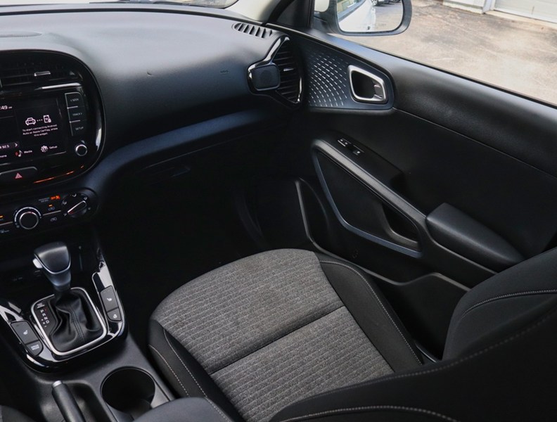 2023 Kia Soul EX IVT