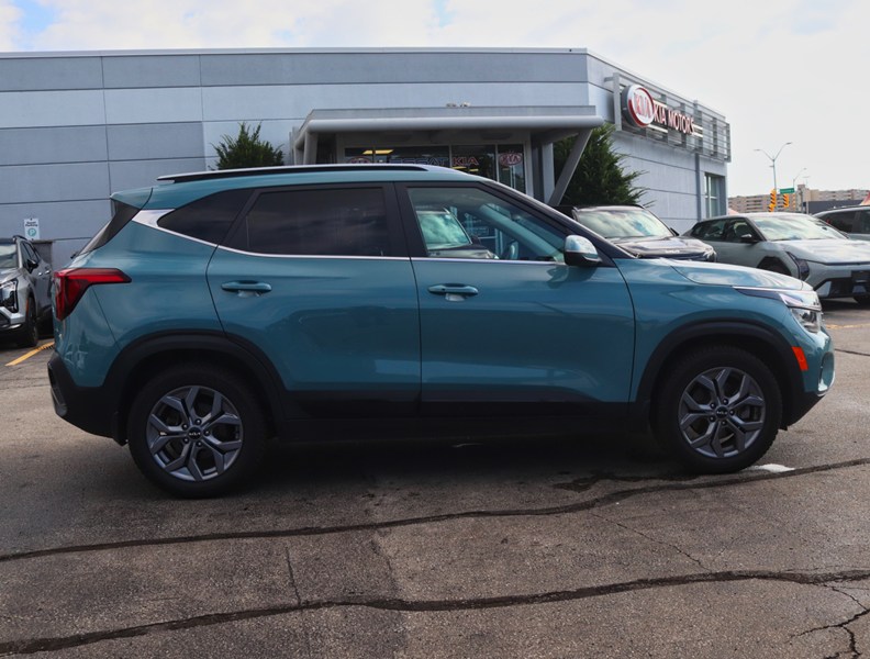 2024 Kia Seltos EX AWD