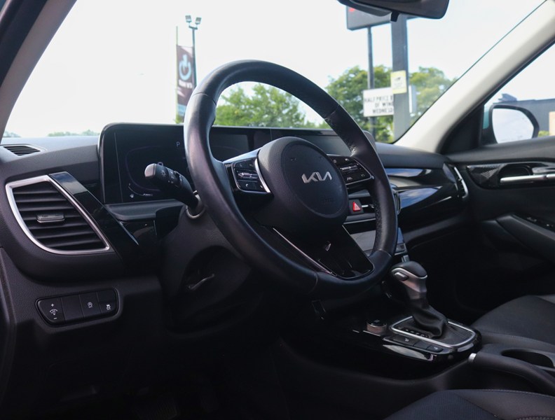 2024 Kia Seltos EX AWD