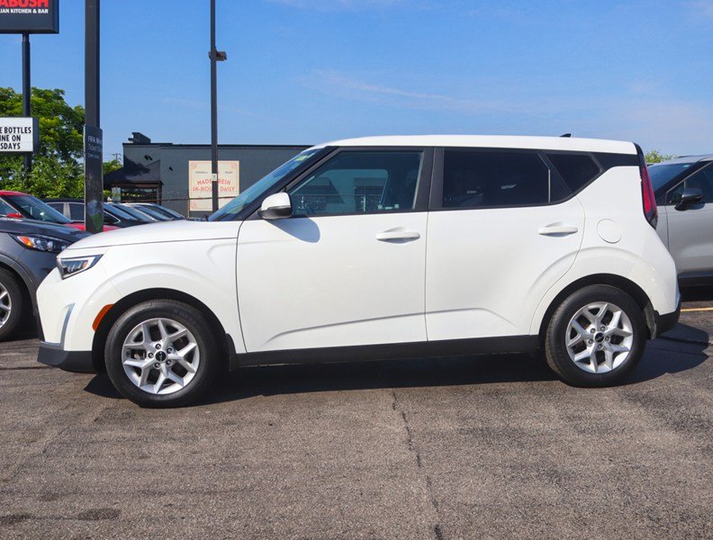 2023 Kia Soul EX IVT