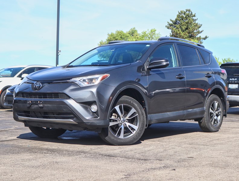 2018 Toyota RAV4 FWD XLE/ SUPER LOW KM/BLIND SPOT