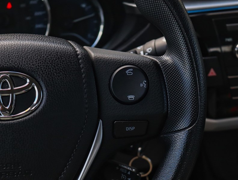 2015 Toyota Corolla 4dr Sdn CVT LE