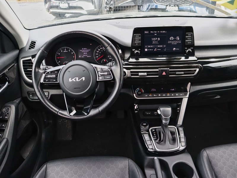 2022 Kia Seltos EX AWD