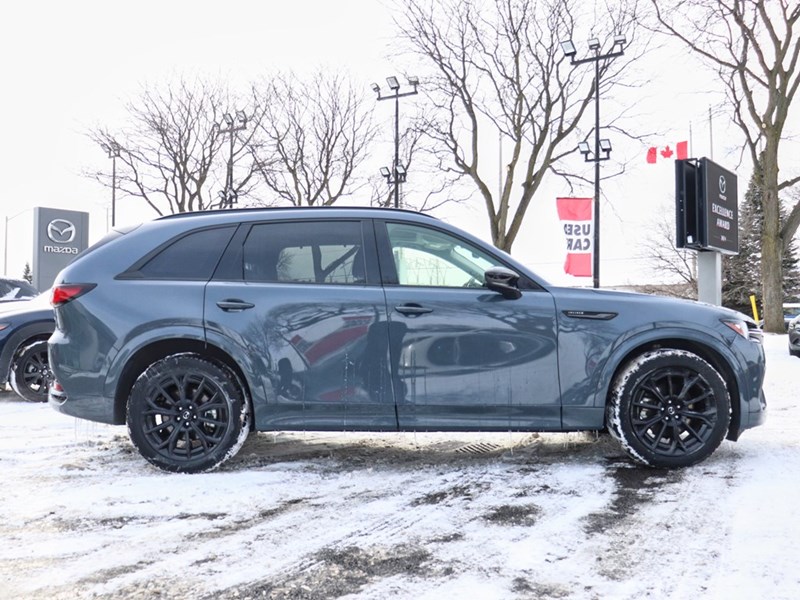 2025 Mazda CX-70 MHEV GT