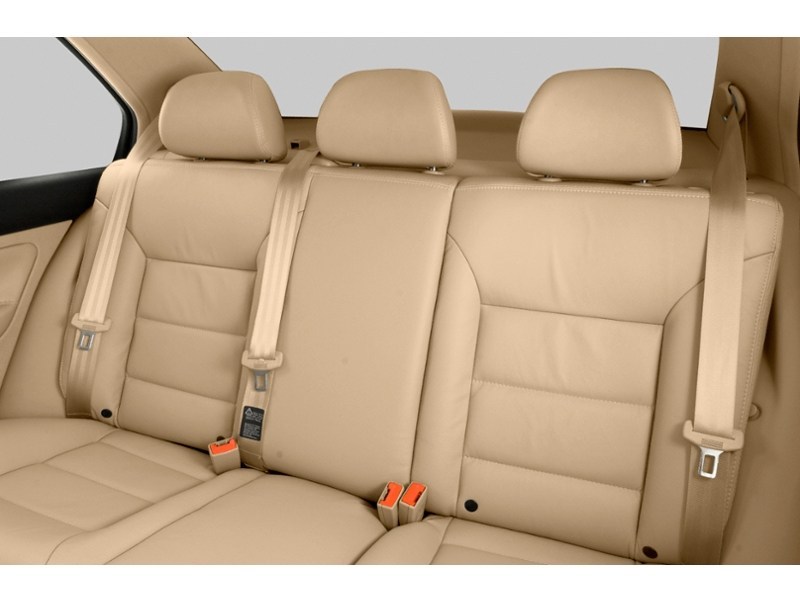 2002 Volkswagen Jetta 4dr Sdn GLS TDI Manual Interior Shot 4