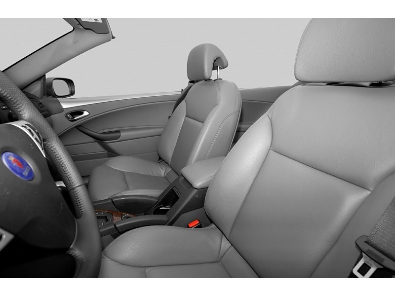 2006 Saab 9-3 2dr Conv Aero Interior Shot 5