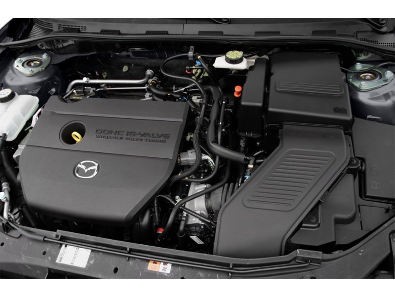2009 Mazda Mazda3 4dr Sdn Man GX Exterior Shot 3