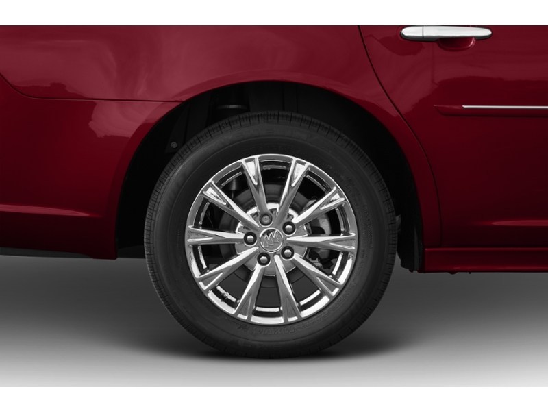 2011 Buick Lucerne 4dr Sdn CXL Exterior Shot 5