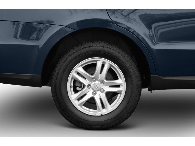 2011 Hyundai Santa Fe FWD 4dr I4 Auto GL Premium Exterior Shot 5