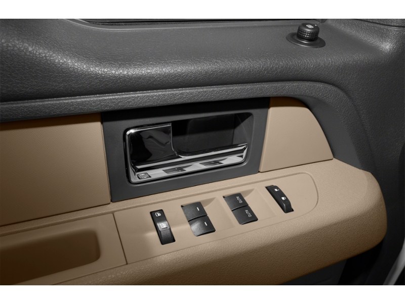 2013 Ford F-150 2WD SuperCab 145