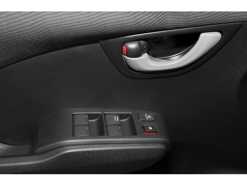 2013 Honda Fit 5dr HB Auto LX Exterior Shot 10