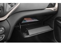 2016 Jeep Cherokee 4WD 4dr Limited Interior Shot 4