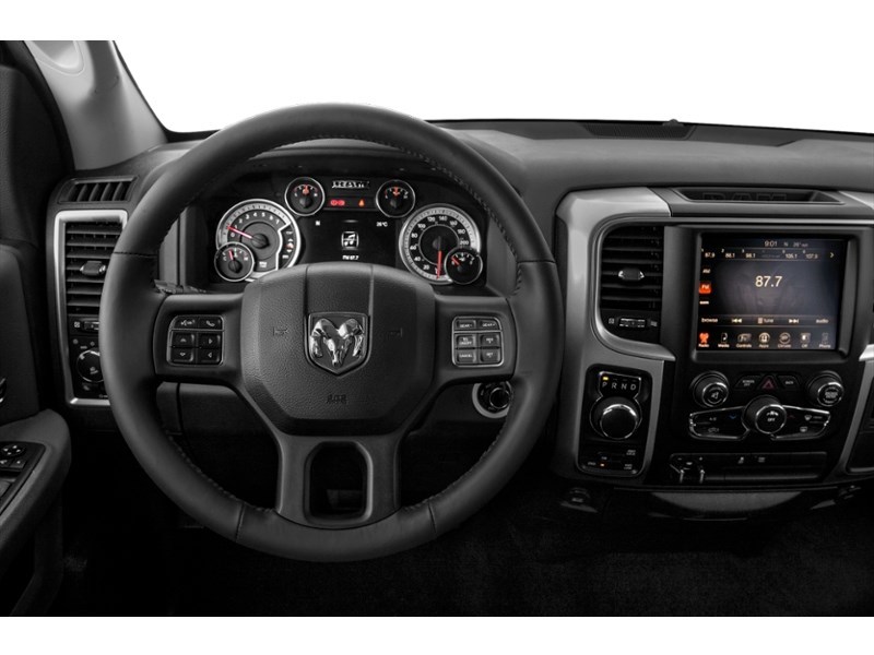 2019 RAM 1500 Classic SLT 4x4 Crew Cab 5'7