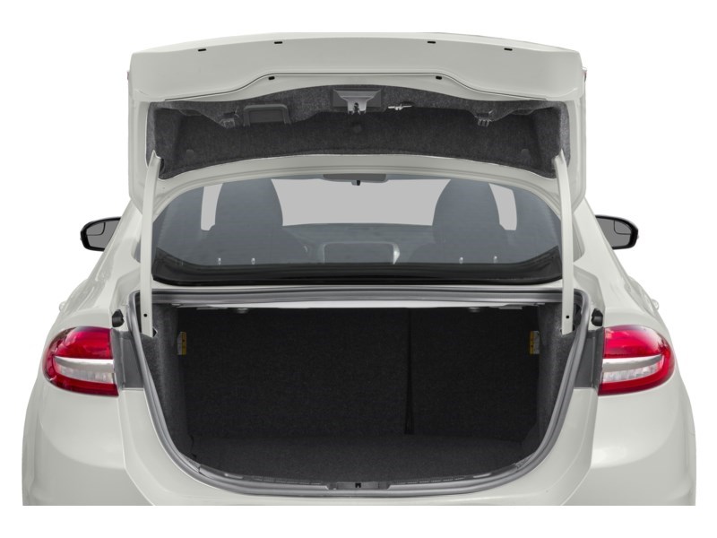 2018 Ford Fusion SE FWD Exterior Shot 4