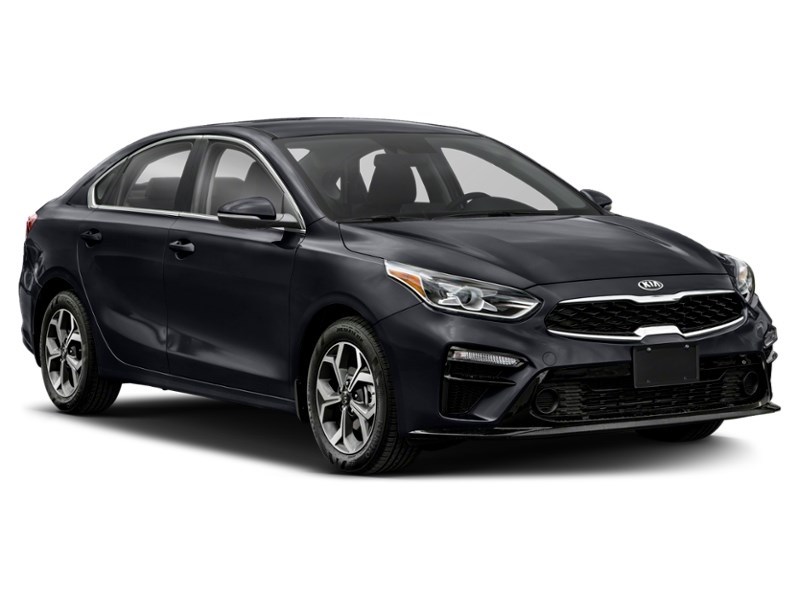 2020 Kia Forte EX IVT Exterior Shot 8