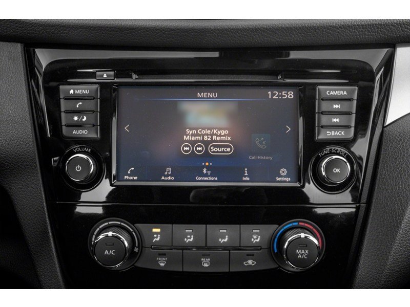2023 Nissan Qashqai AWD SV CVT Interior Shot 2
