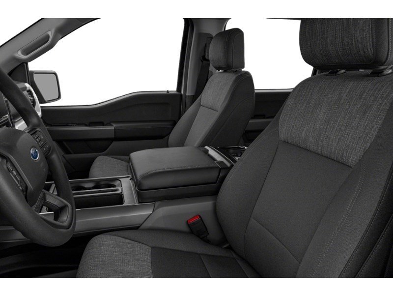 2022 Ford F-150 XLT 2WD SuperCrew 5.5' Box Interior Shot 4