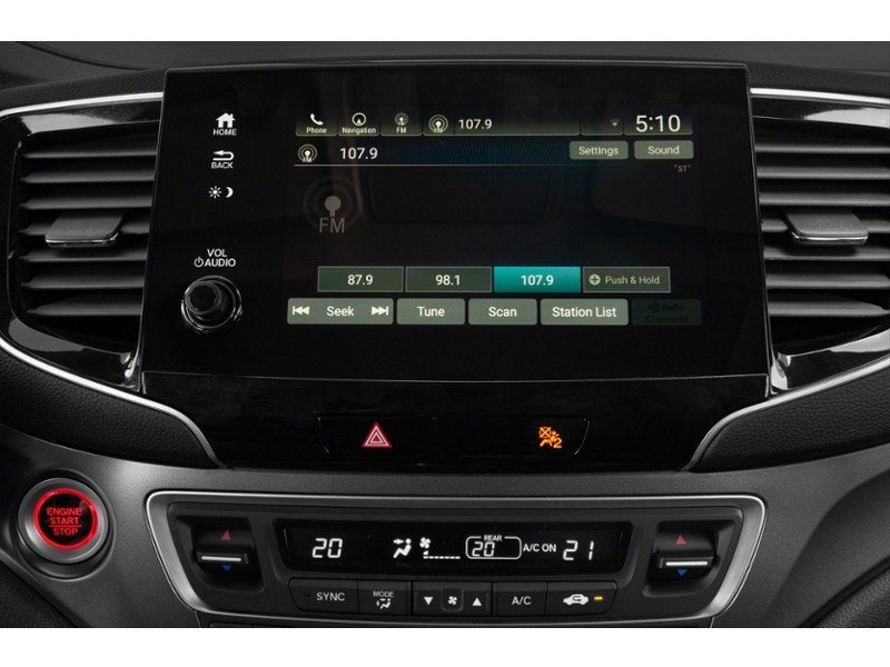 2021 Honda Pilot EX-L Navi AWD Interior Shot 2