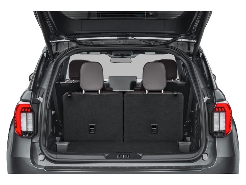 2026 Ford Explorer Platinum 4WD Exterior Shot 4